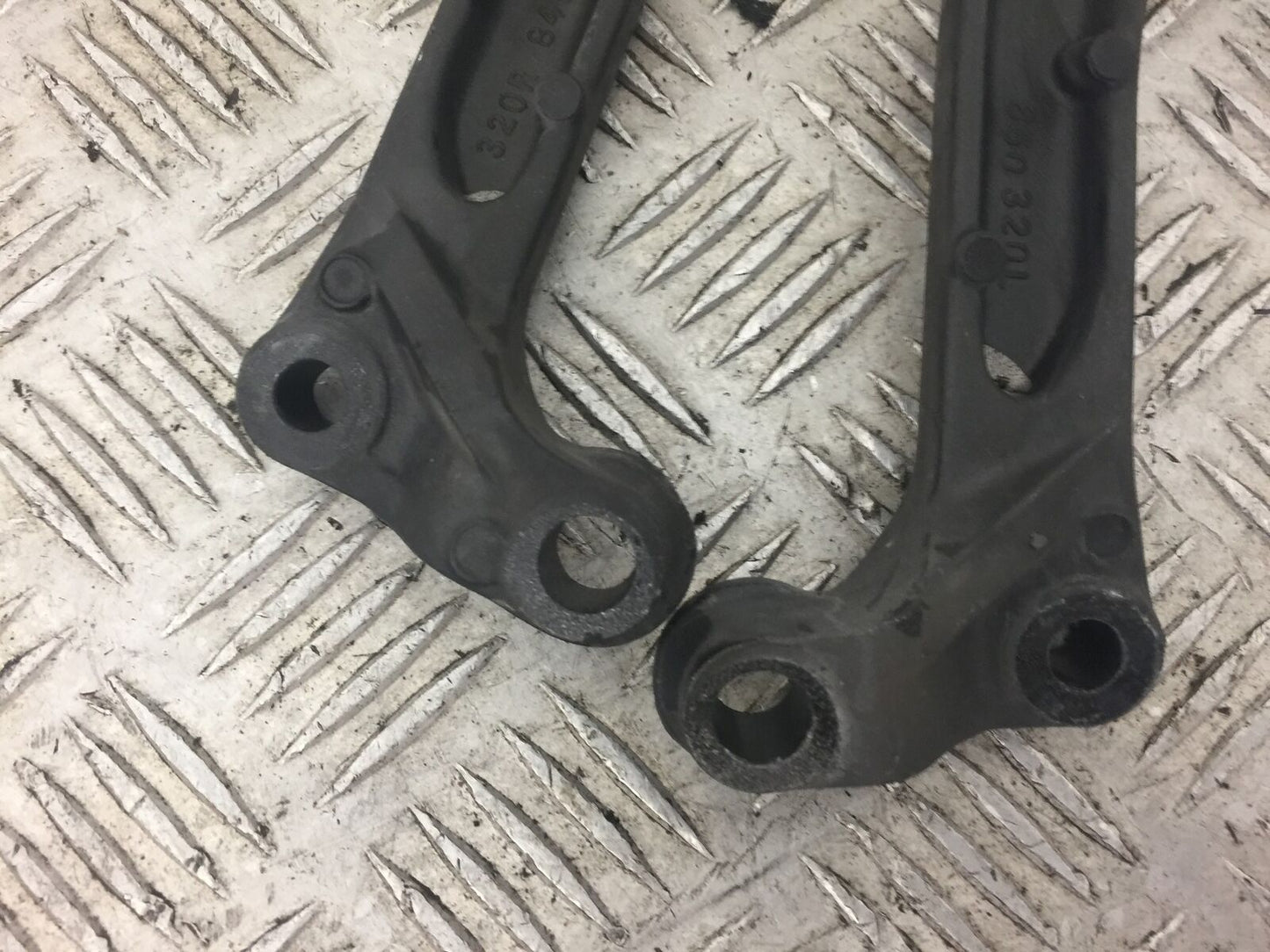 KAWASAKI ZX12R ZX12 R ENGINE BRACKETS   YEAR 2000