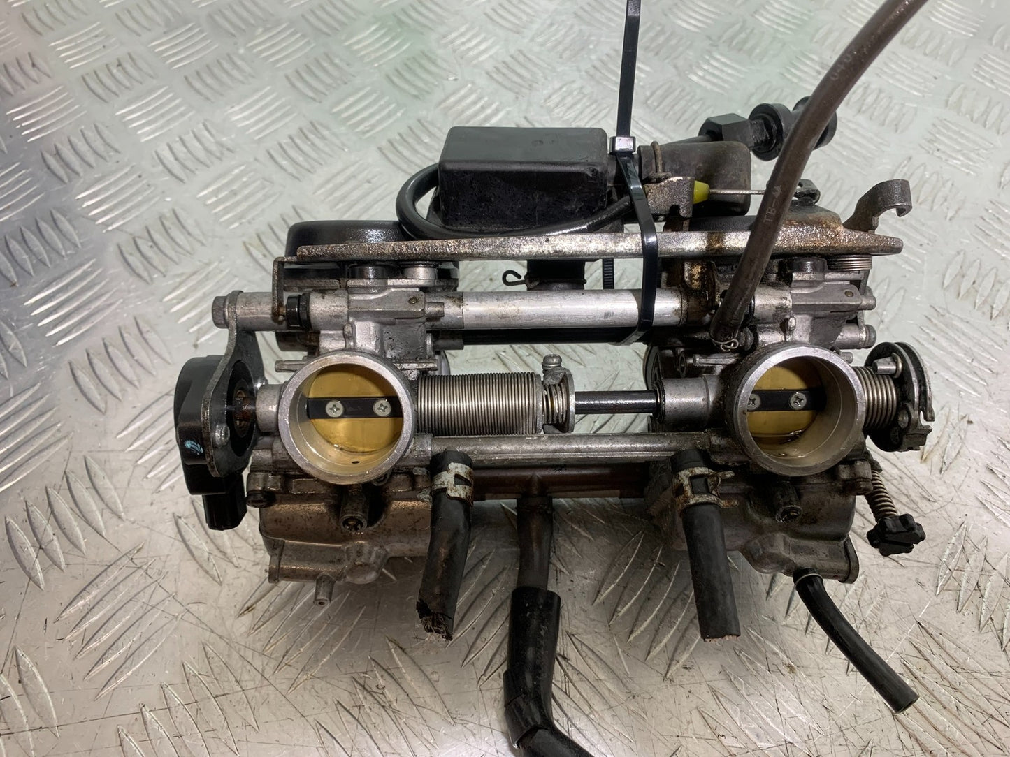 HONDA CBF500 CBF 500 CARBS   YEAR 2004-2008  (CMB1294)