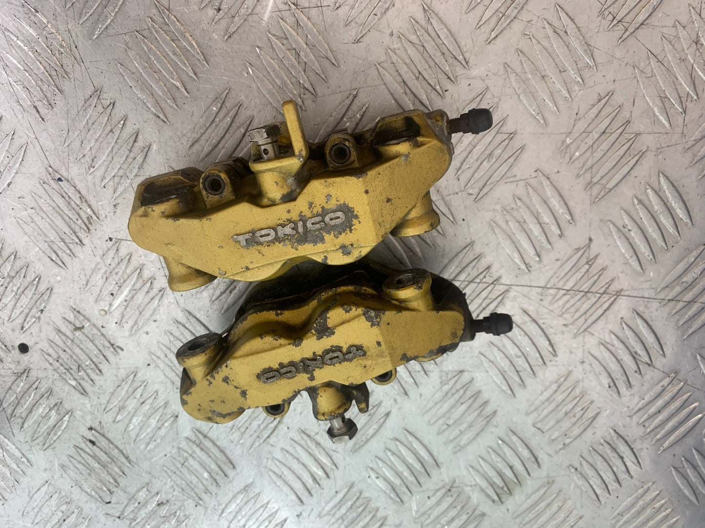 SUZUKI GSXR750 GSXR 750 K4 K5 FRONT BRAKE CALIPERS  2004-2005 (CMB1319)