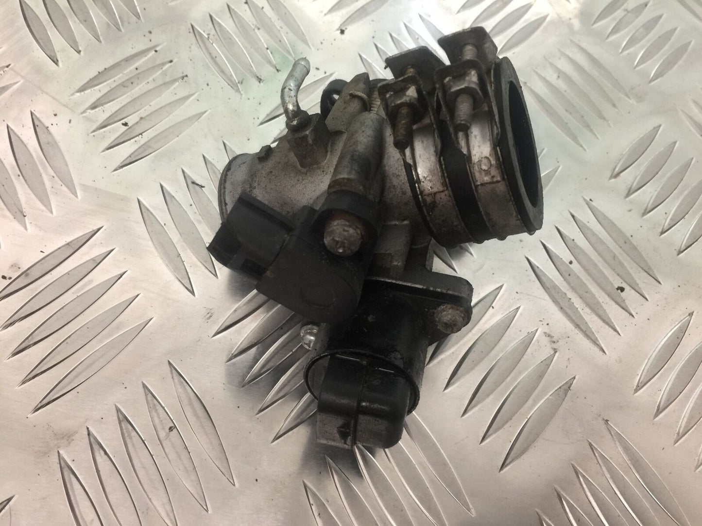MUTT MONGREL 125 THROTTLE BODY YEAR 2016-2020 (STOCK 910)