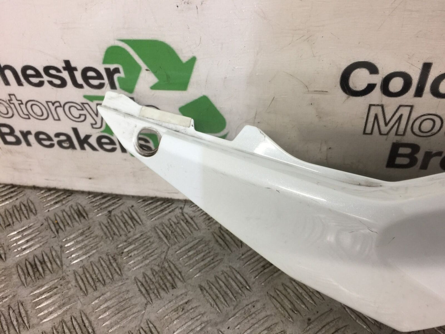 HONDA CB650 F CB 650 FA-H RIGHT SEAT PANEL YEAR 2017-2019 STOCK 403
