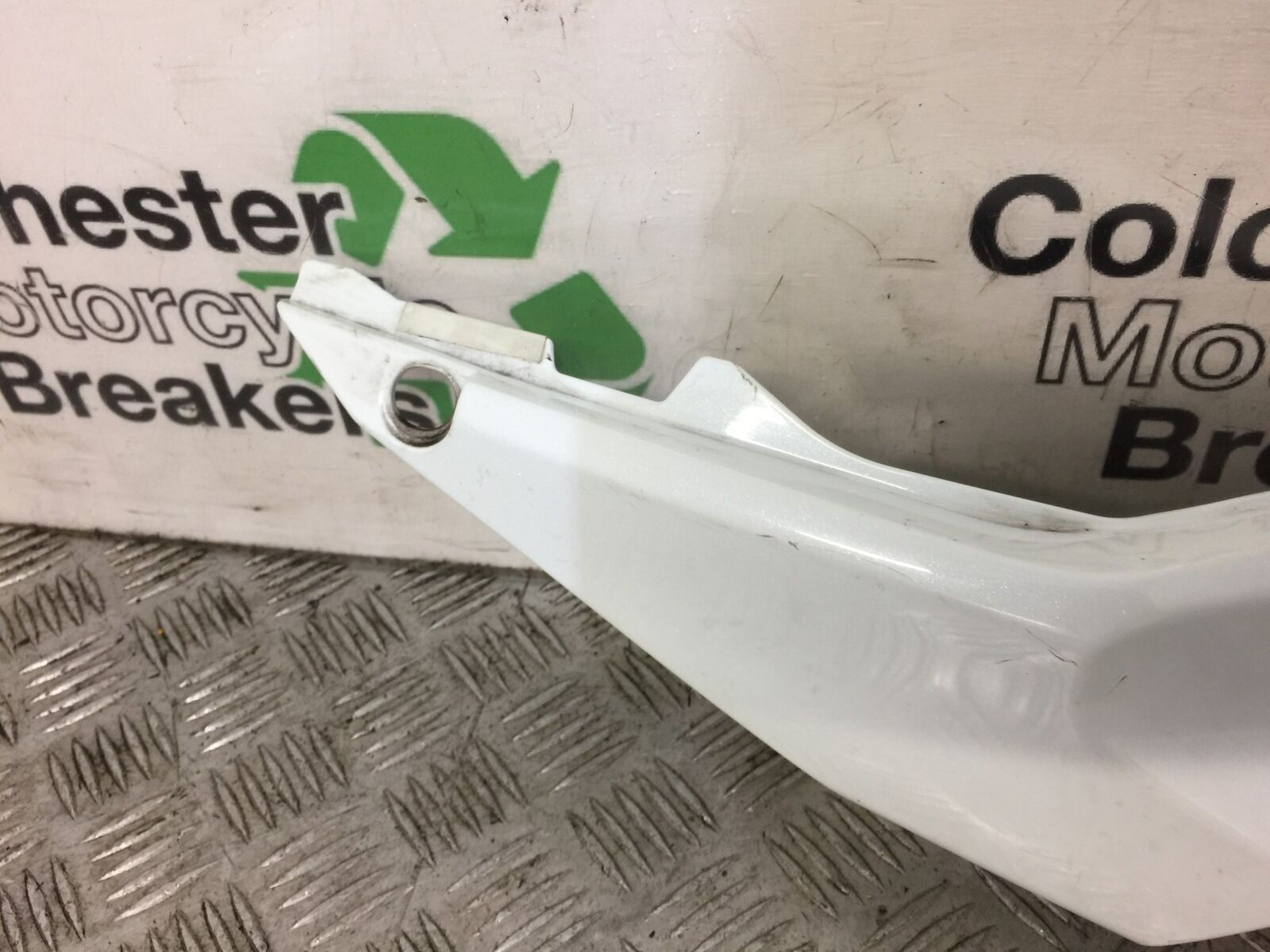 HONDA CB650 F CB 650 FA-H RIGHT SEAT PANEL YEAR 2017-2019 STOCK 403