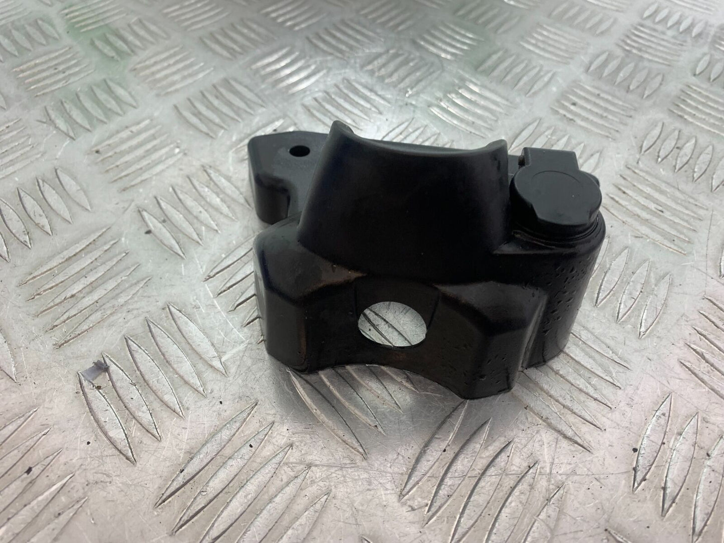 TRIUMPH TIGER 800 IGNITION SWITCH COVER   YEAR 2011-2014 (CMB1113)