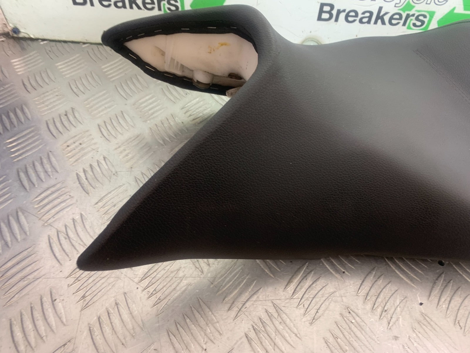 APRILIA SL750 SL 750 SHIVER SEAT  YEAR 2008-2016 (CMB1242)