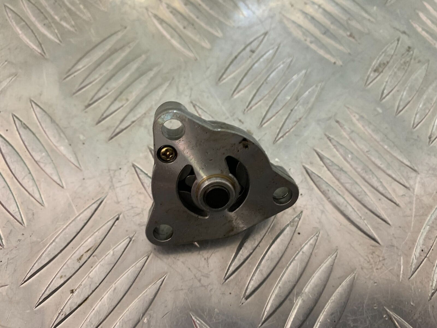 KTM 640 DUKE 2 OIL PUMP  YEAR 2000-2006 (STOCK 988)