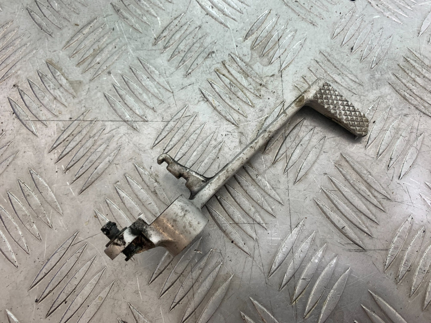 YAMAHA YZF R1 REAR BRAKE PEDAL YEAR 2004-2006 (CMB1155)