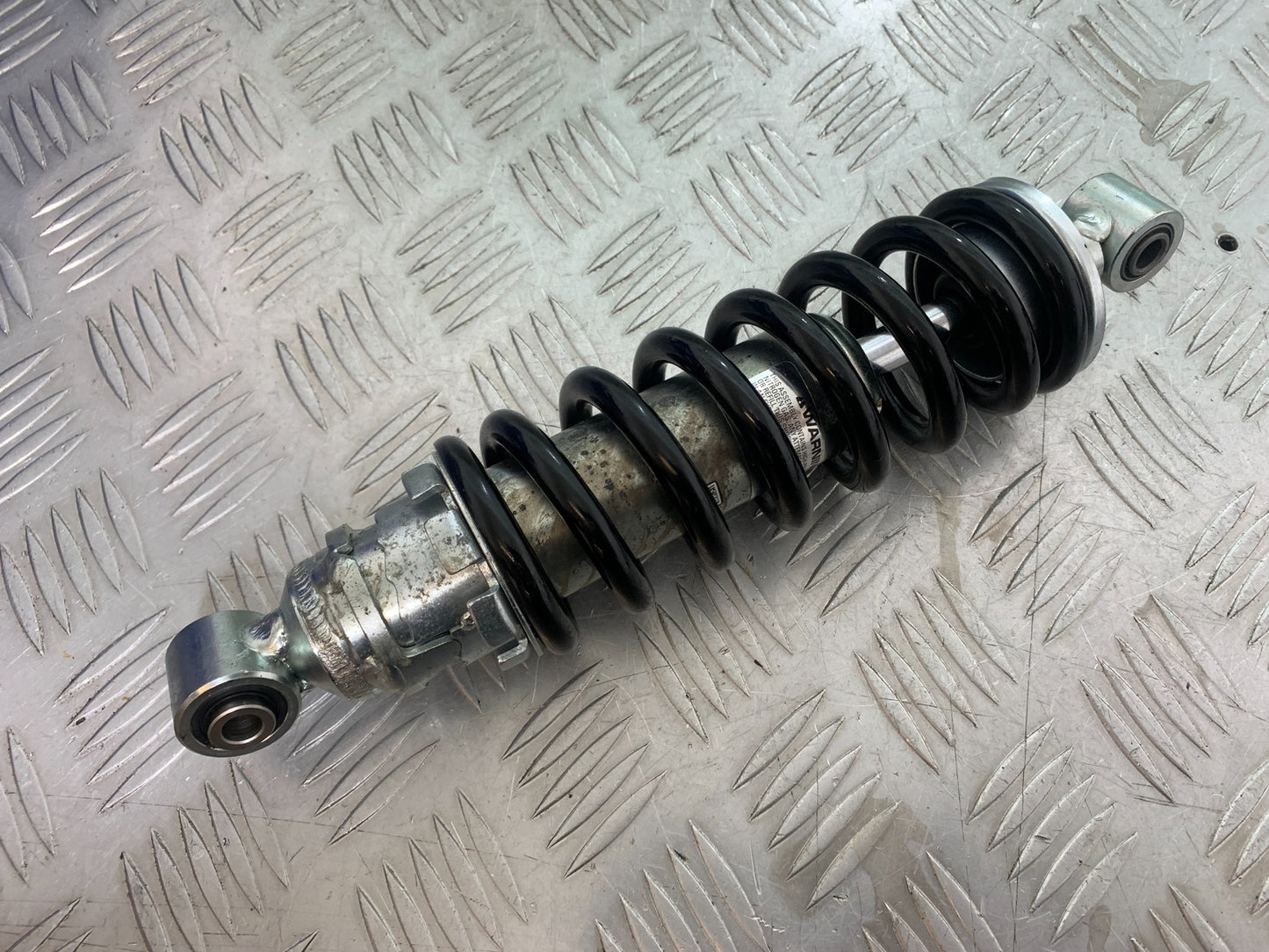 TRIUMPH TRIDENT 660 REAR SHOCK   YEAR 2021-2024 (CMB1148)