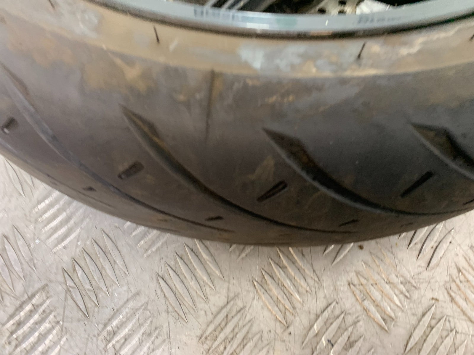 KAWASAKI ER6 N REAR WHEEL YEAR 2012-2017 (CMB1324)