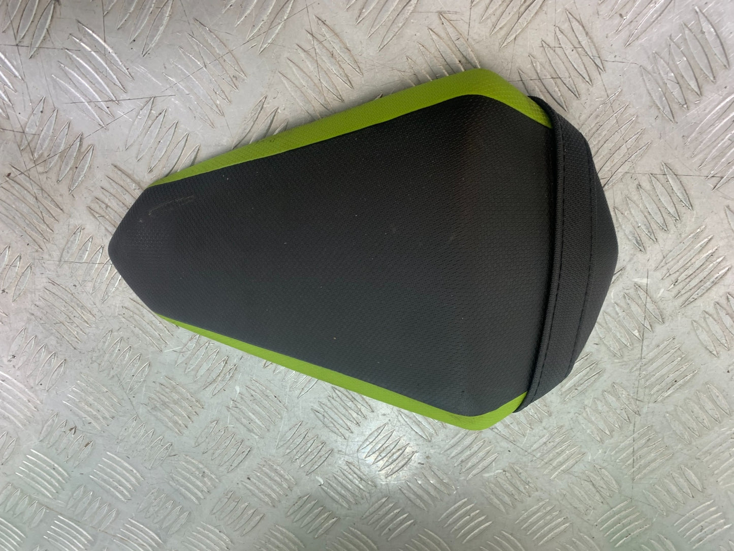 KAWASAKI Z125 Z 125 FRONT SEAT  YEAR  2018-2023 (CMB1167)
