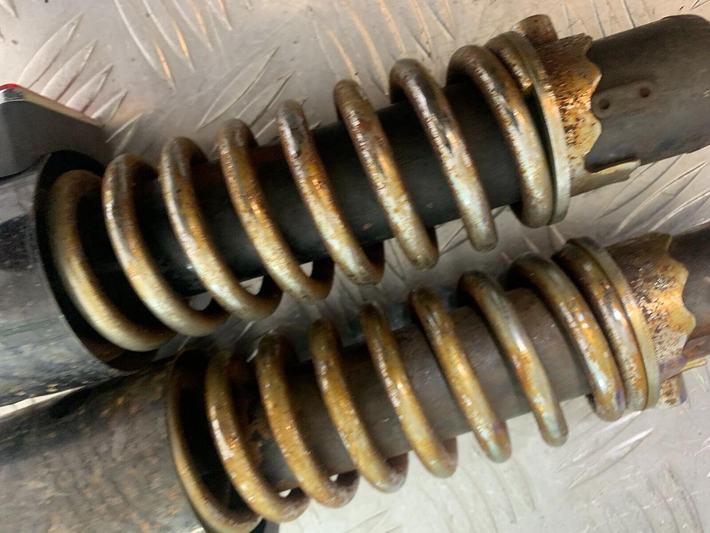 YAMAHA XS1100 MIDNIGHT SPECIAL REAR SHOCKS  YEAR 1980-1982 (CMB1122)