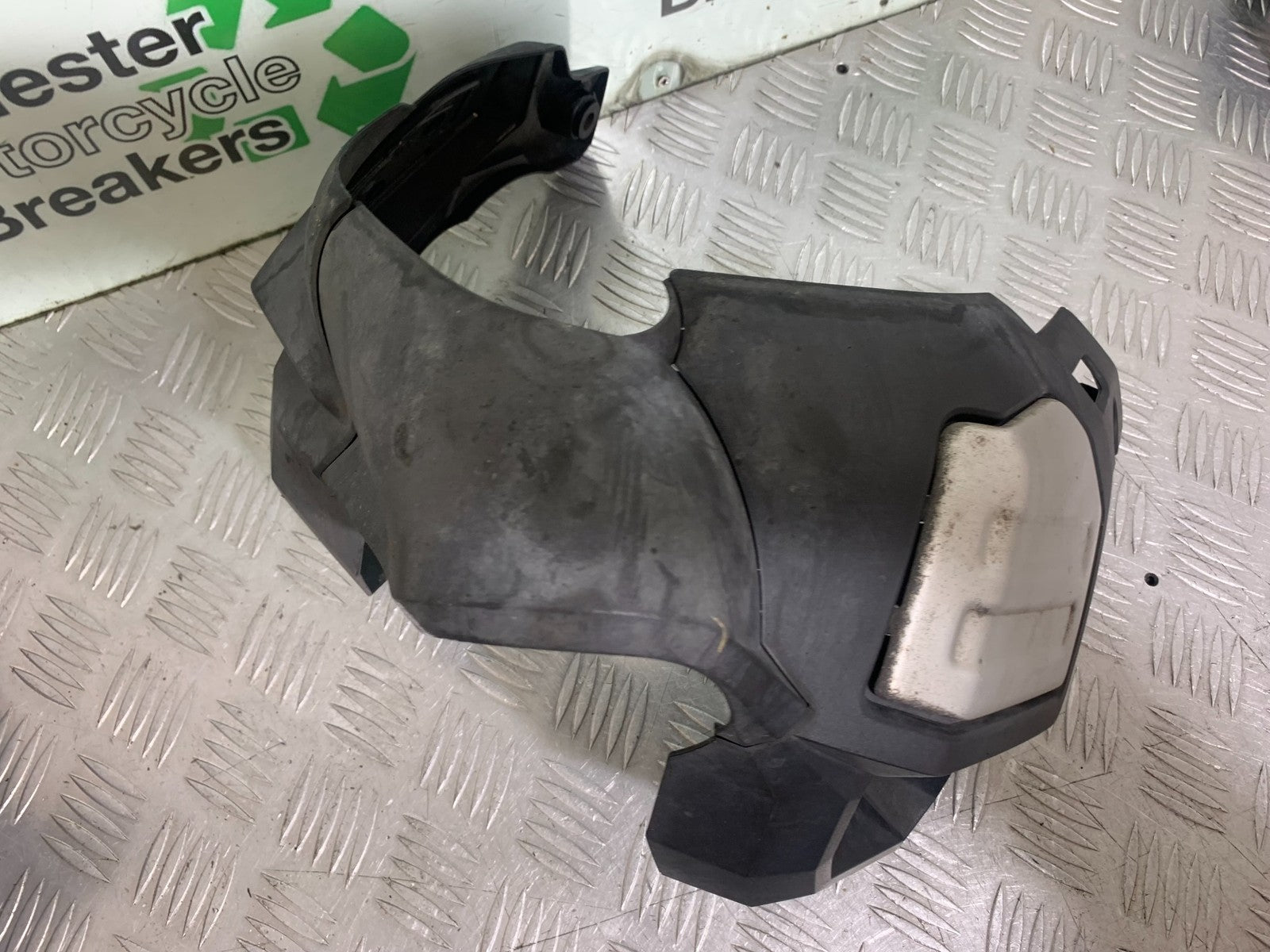 SUZUKI DL1000 V-STROM BELLY PAN  YEAR 2014-2019 (CMB1325)