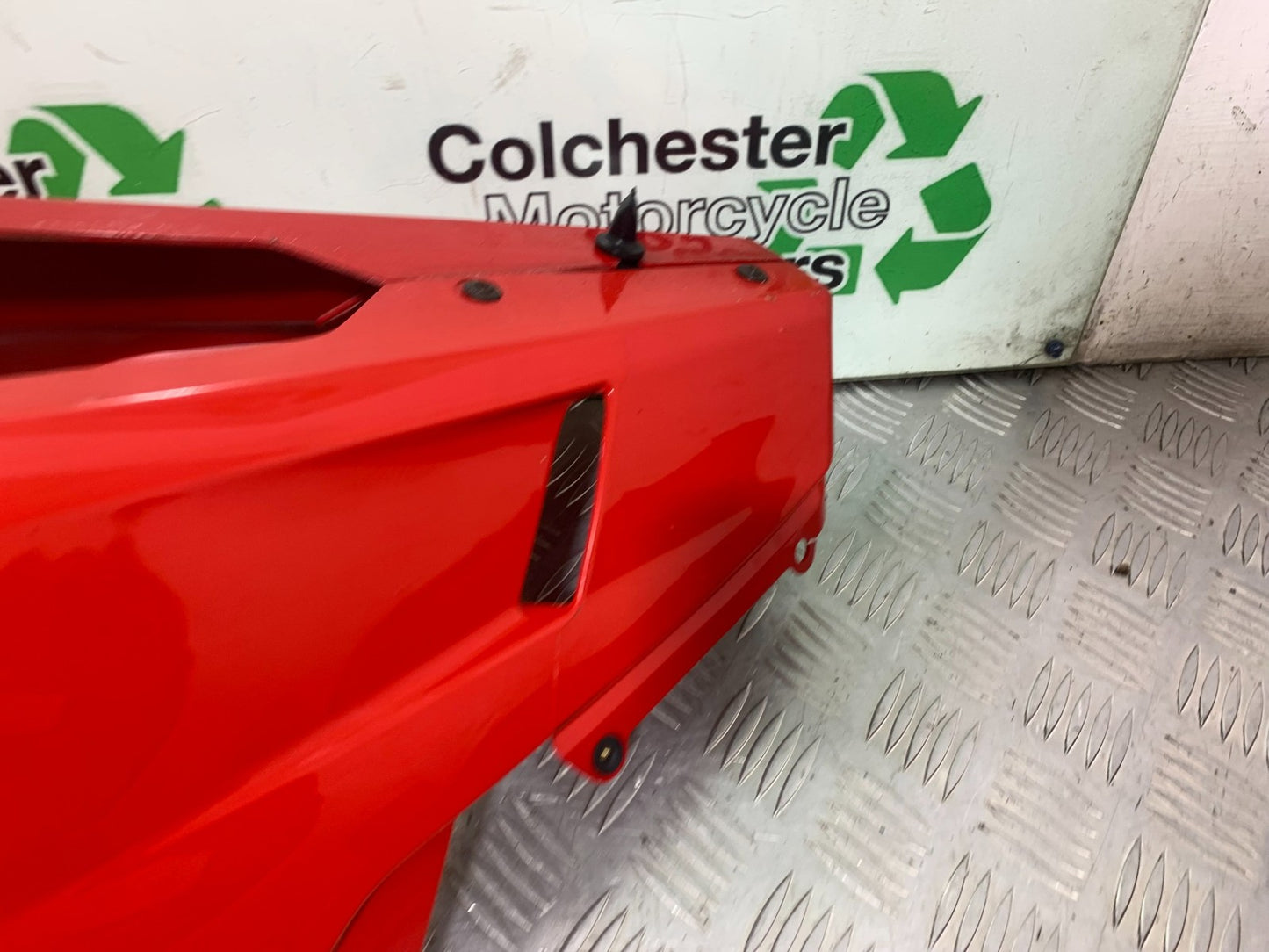 DUCATI 1198 S BELLYPAN YEAR 2009-2011 (CMB1219)