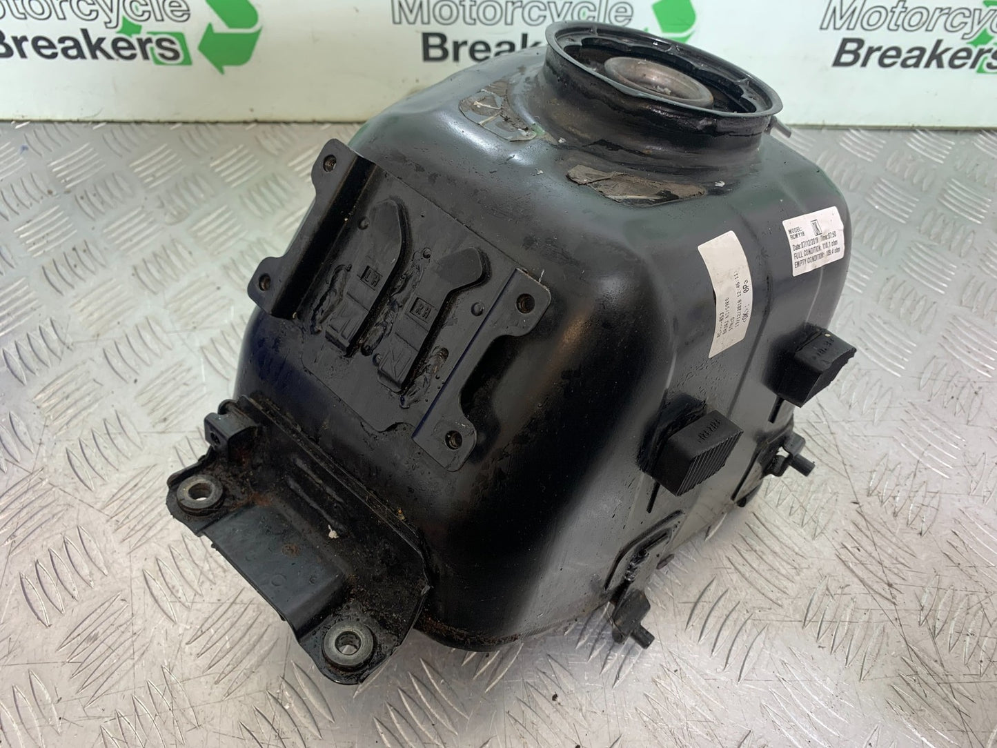 KTM RC125 RC 125 PETROL TANK  YEAR 2017-2022 (CMB 1244)