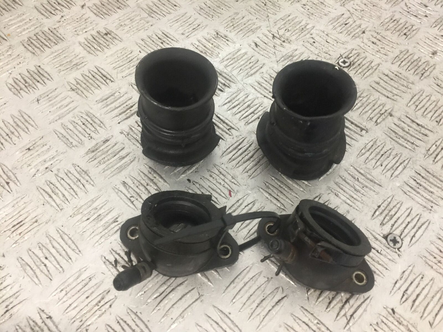 YAMAHA XV535 XV 535 VIRAGO CARB RUBBERS  YEAR 1994-02 (STOCK 722)