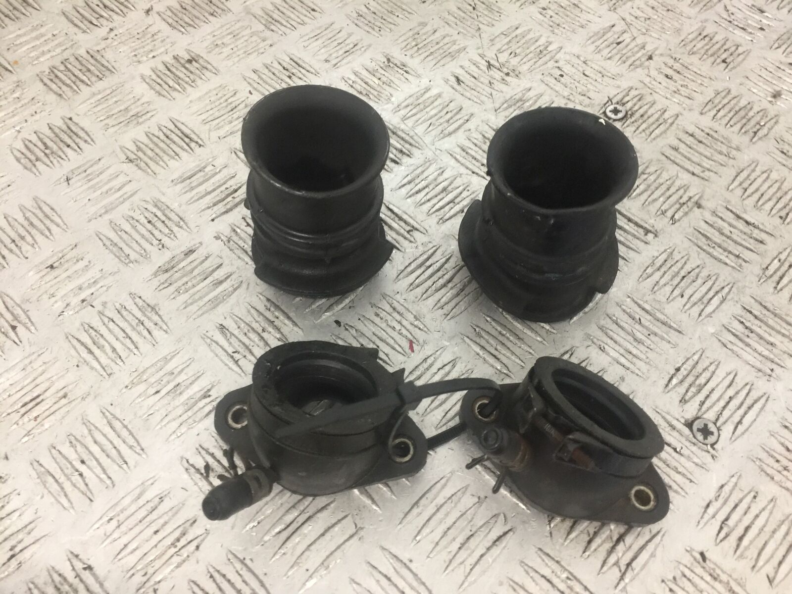 YAMAHA XV535 XV 535 VIRAGO CARB RUBBERS  YEAR 1994-02 (STOCK 722)