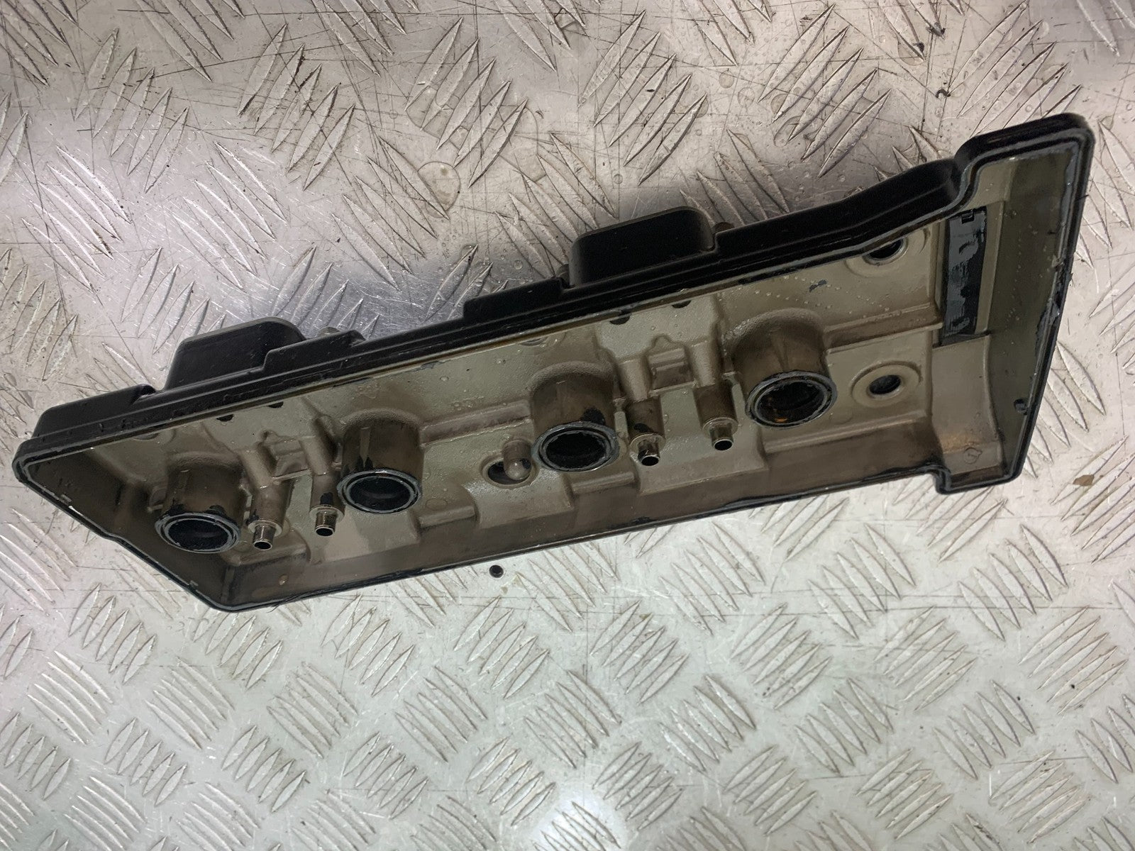 YAMAHA YZF R1 4C8 ROCKER COVER  YEAR 2007-2008 (CMB1237)