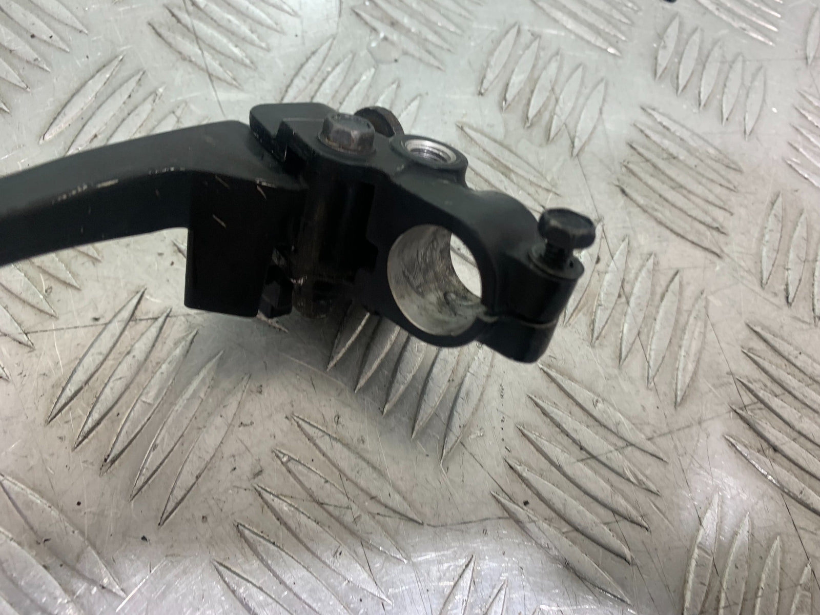 KAWASAKI Z125 Z 125 CLUTCH LEVER AND BRACKET   YEAR  2018-2023 (CMB1167)