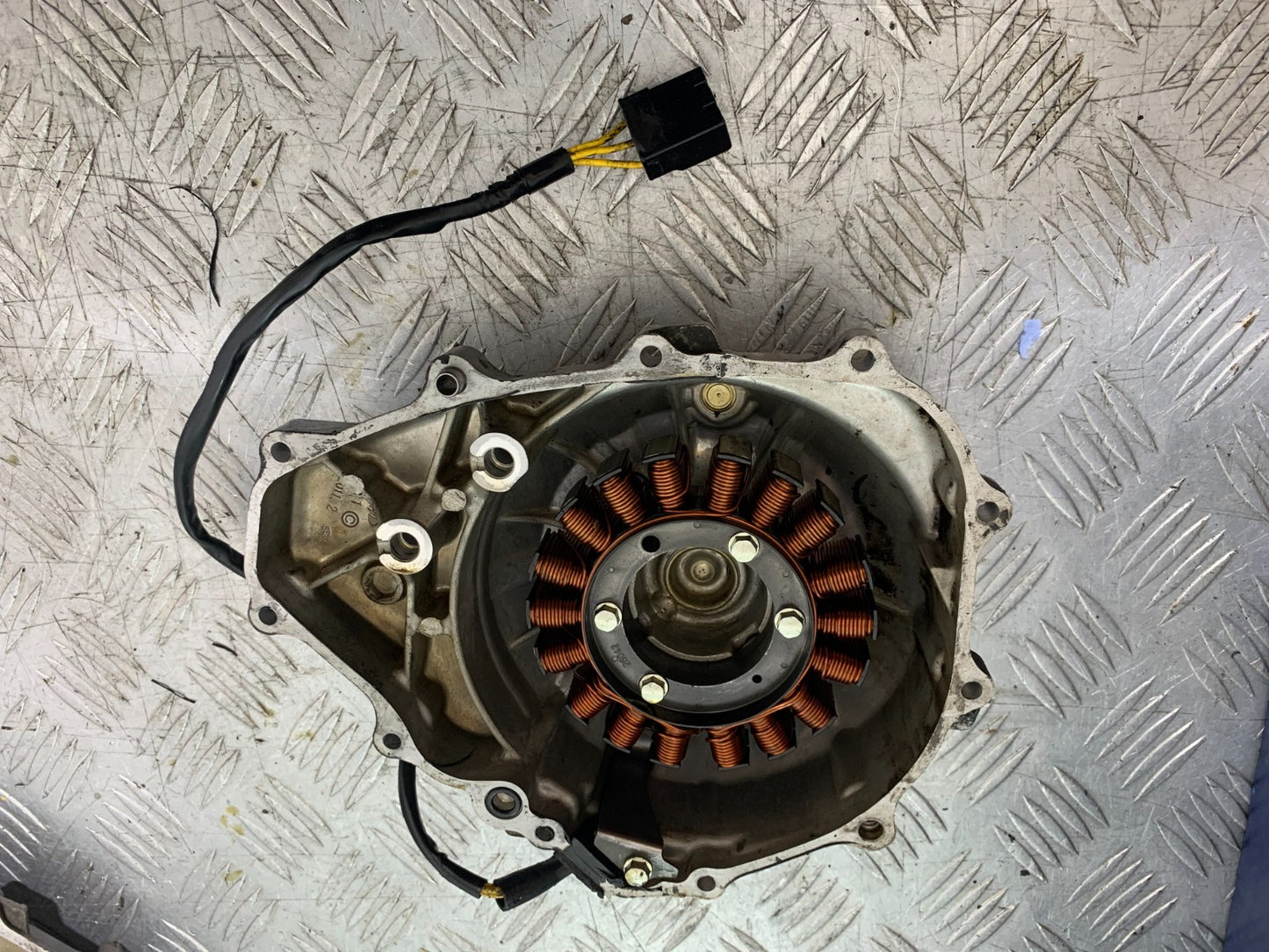 HONDA NC700 X GENERATOR AND COVER  MOTOR  YEAR 2012-2014 (CMB1327)