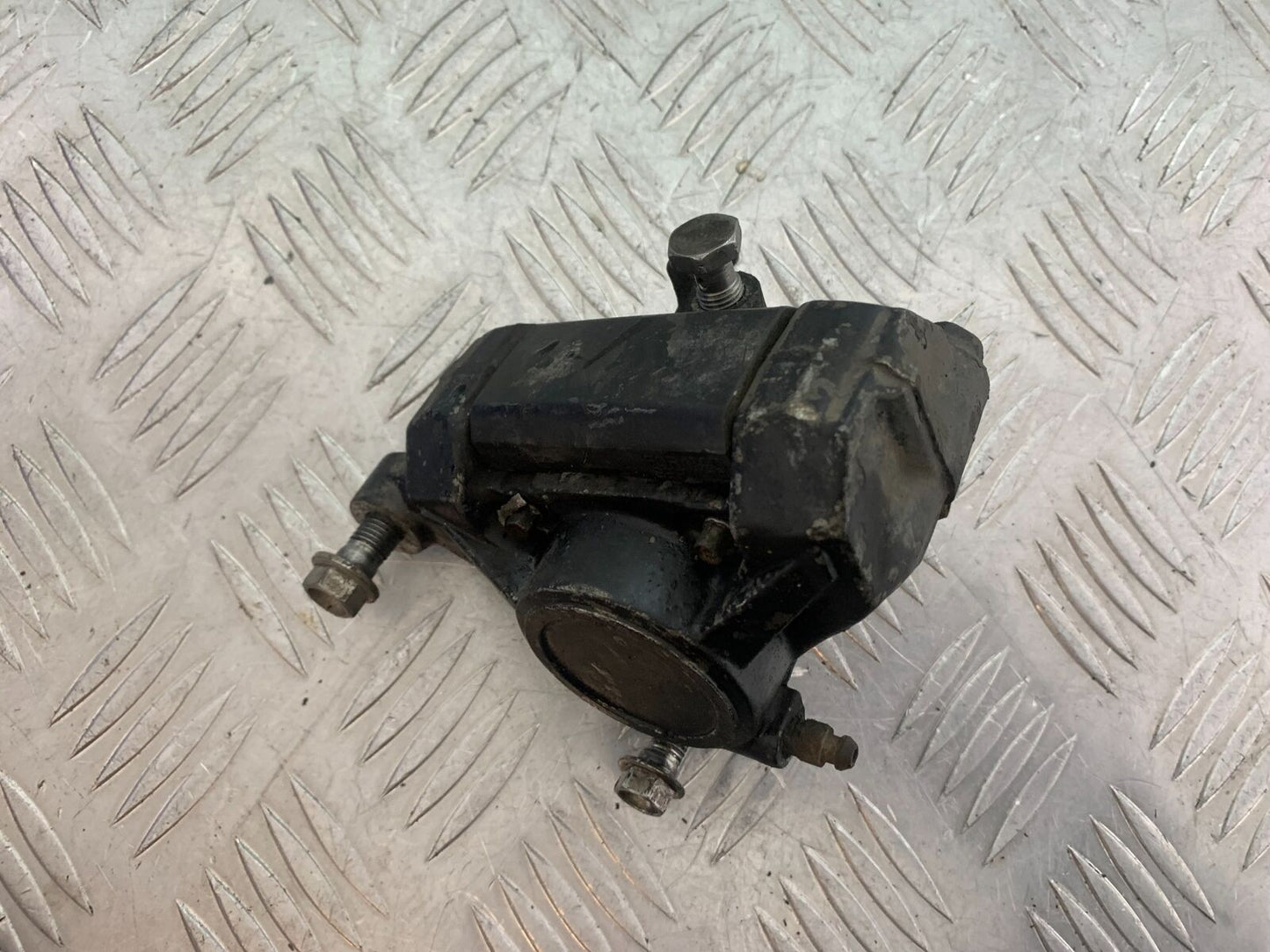 YAMAHA XJR1300 XJR 1300 REAR BRAKE CALIPER (SOLD AS PARTS)  1999-2003 (CMB1119)