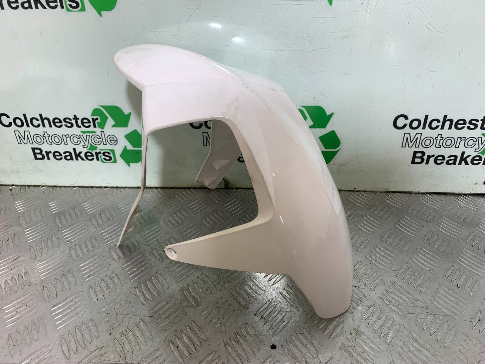 KTM 690 DUKE R LC4 FRONT MUDGUARD YEAR 2012-2015  (CMB1180)