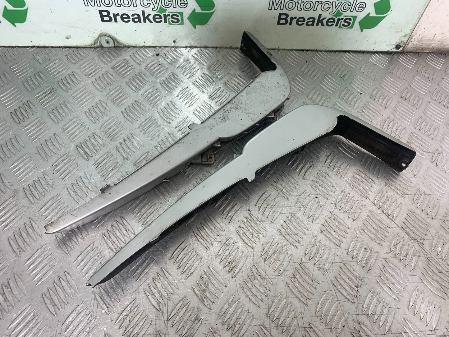 BMW K1200 K 1200 LT LEFT AND RIGHT SIDE TRIM   YEAR 1999-07 (CMB1271)