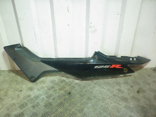 HONDA CBR125 CBR 125 LEFT SEAT PANEL  YEAR 2006