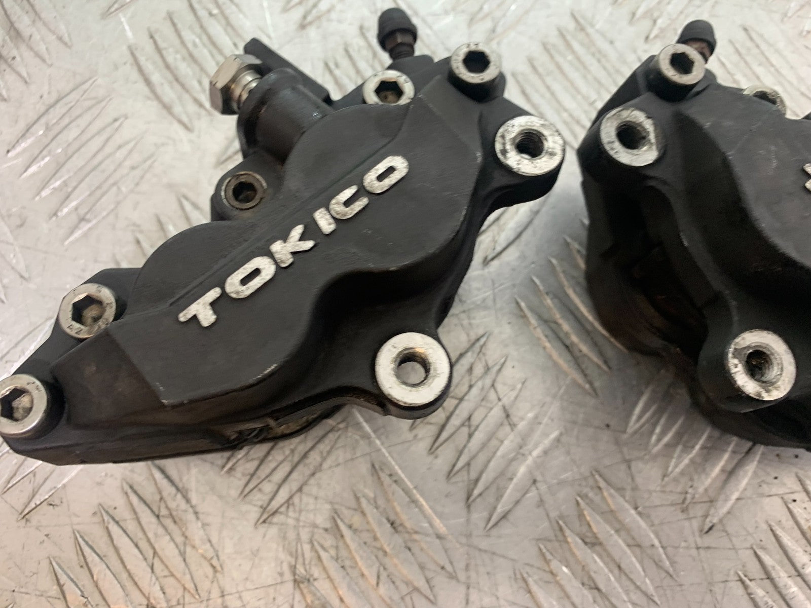 SUZUKI SV1000 SV 1000 S FRONT BRAKE CALIPERS   YEAR 2003-2007 (CMB1293)