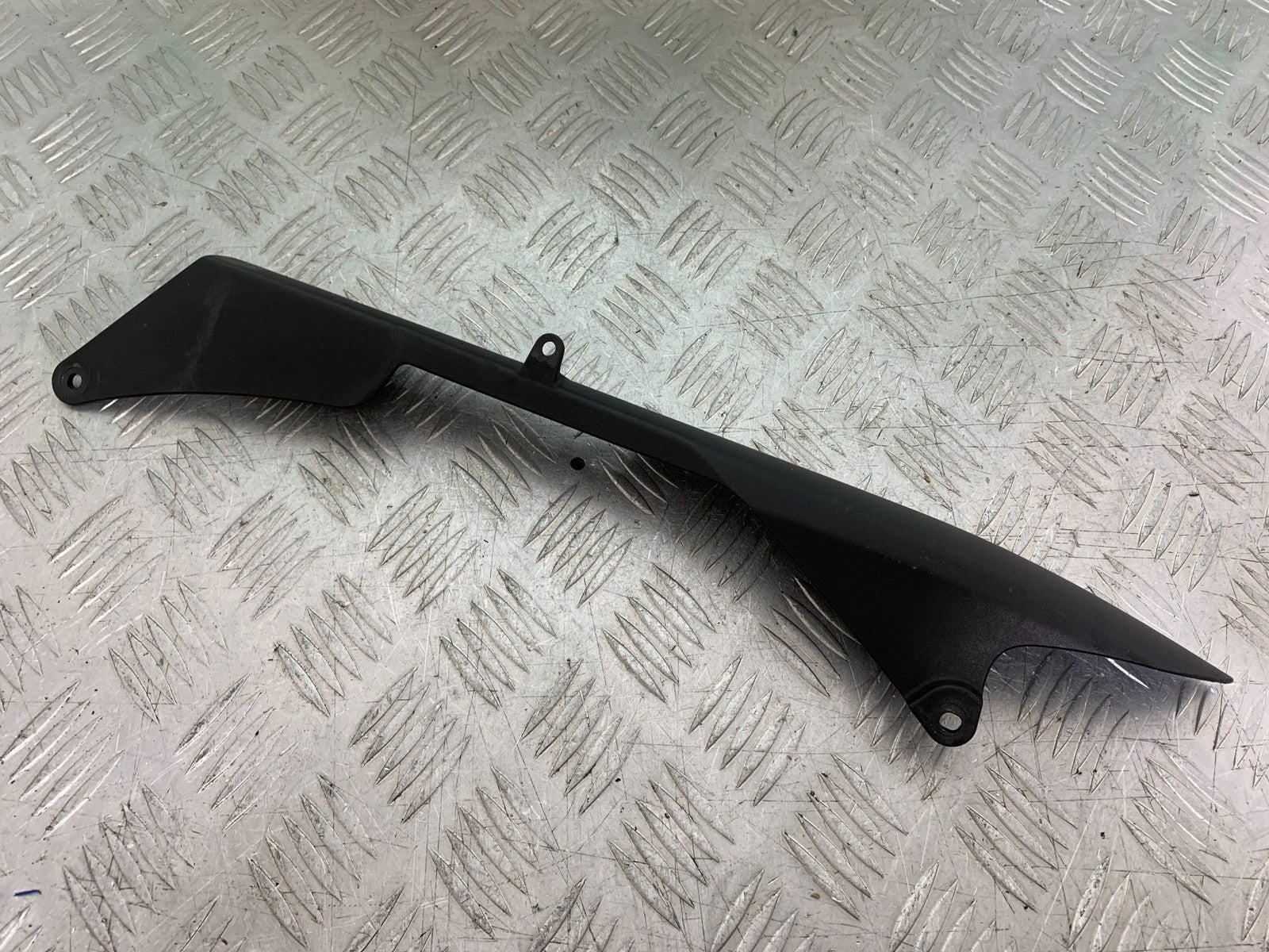 KAWASAKI ZX10R ZX10 R CHAIN GUARD  2008-2010 (CMB1301)