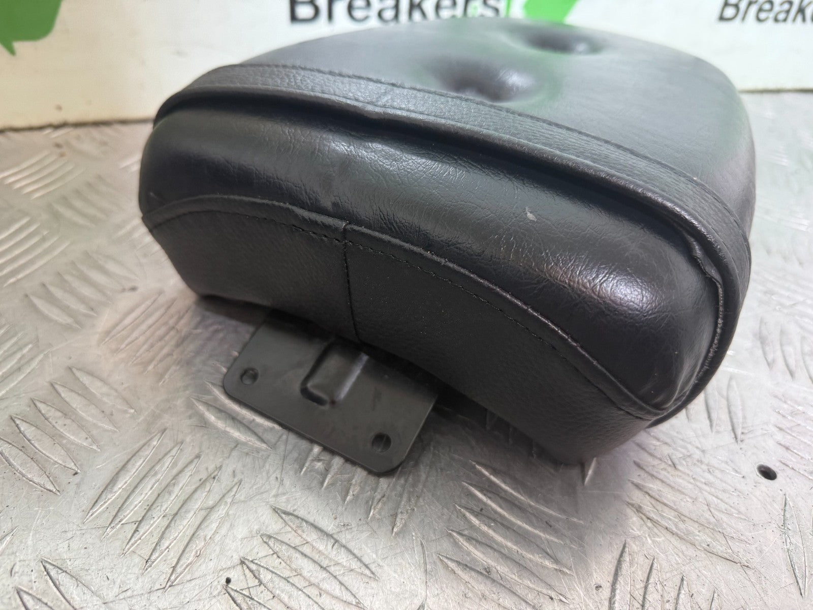 SUZUKI GZ125 GZ 125 MARAUDER REAR PILLION SEAT YEAR 1998-2005