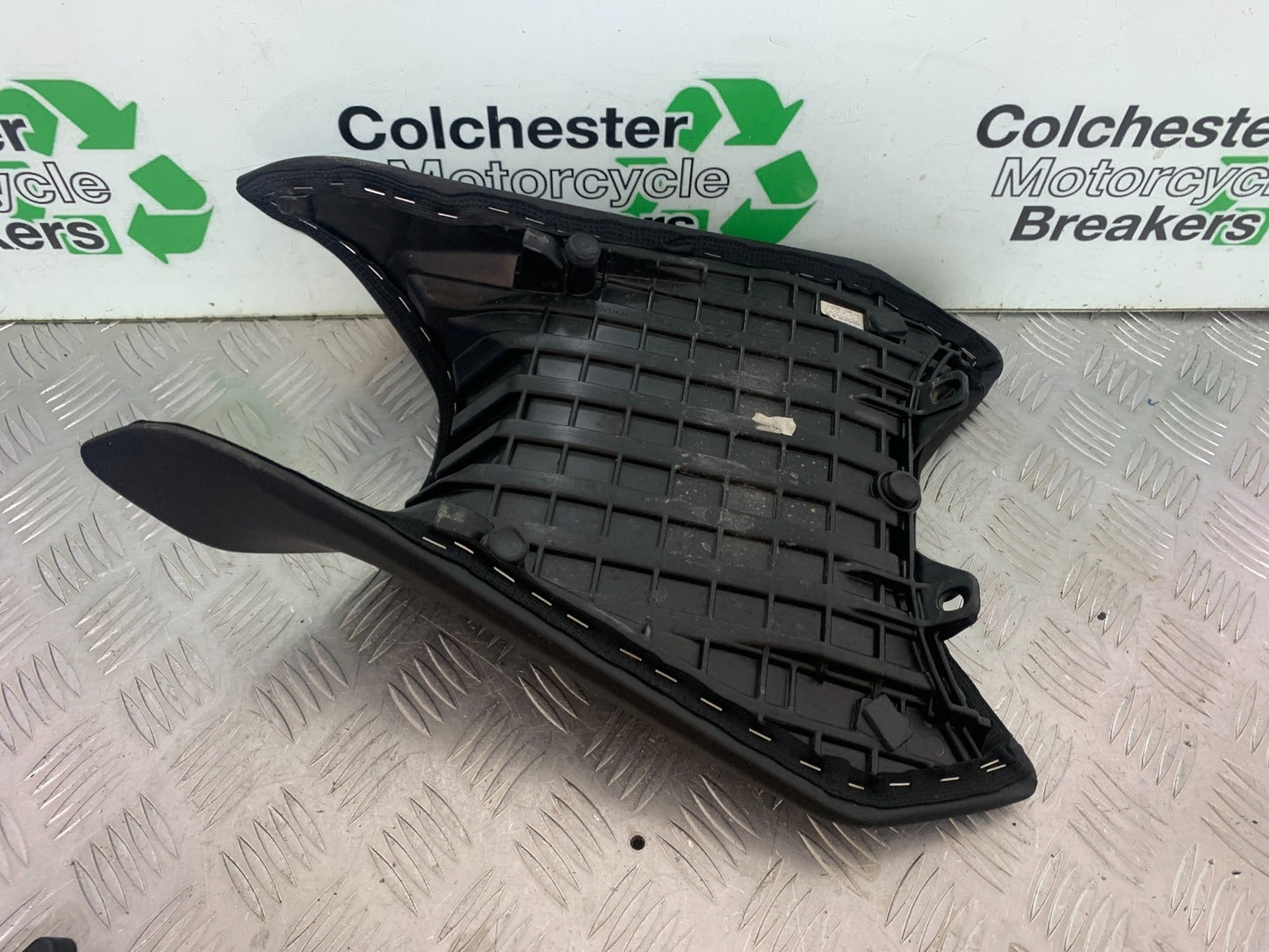 KTM 790 DUKE FRONT SEAT   YEAR 2018-2021  (CMB11150)