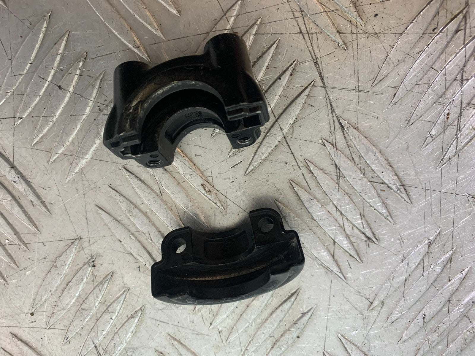 APRILIA RSV4 FACTORY THROTTLE HOUSING  YEAR 2009-2012 (CMB1224)