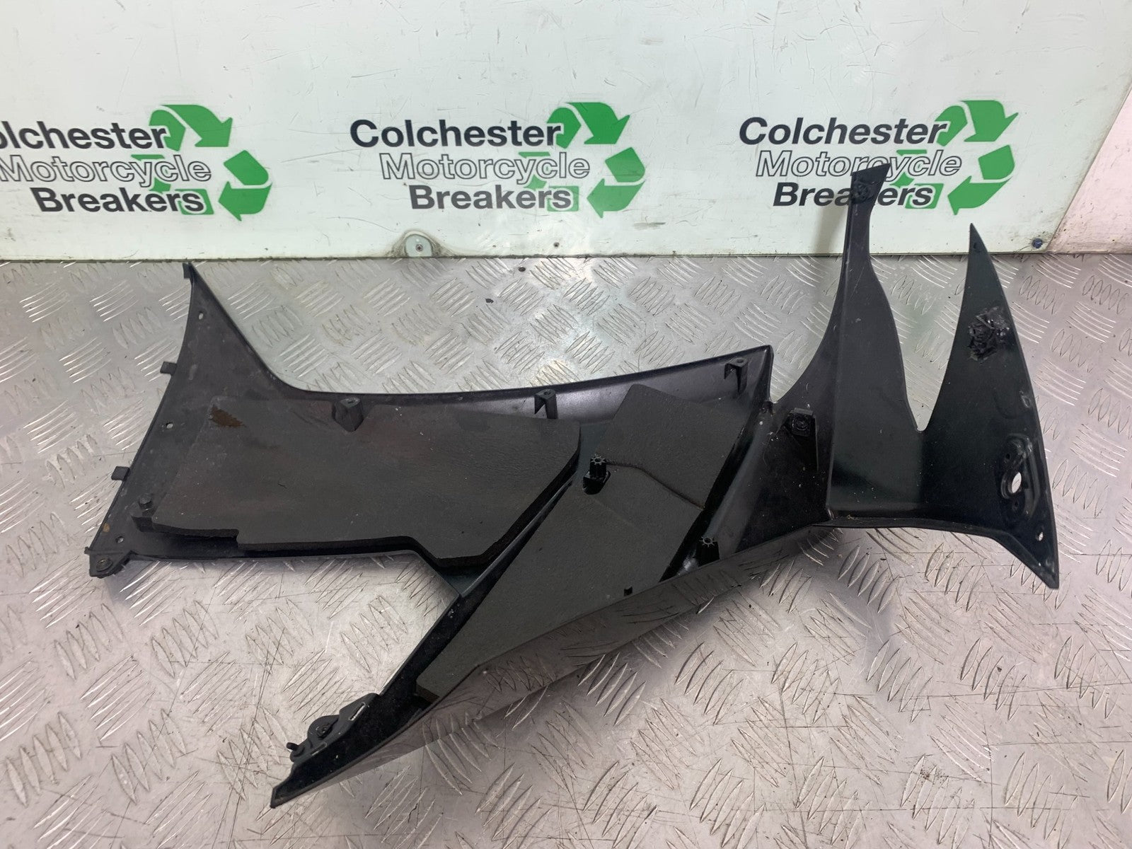 KAWASAKI ZX10R ZX10 R RIGHT FAIRING PANEL  2008-2010 (CMB1206)