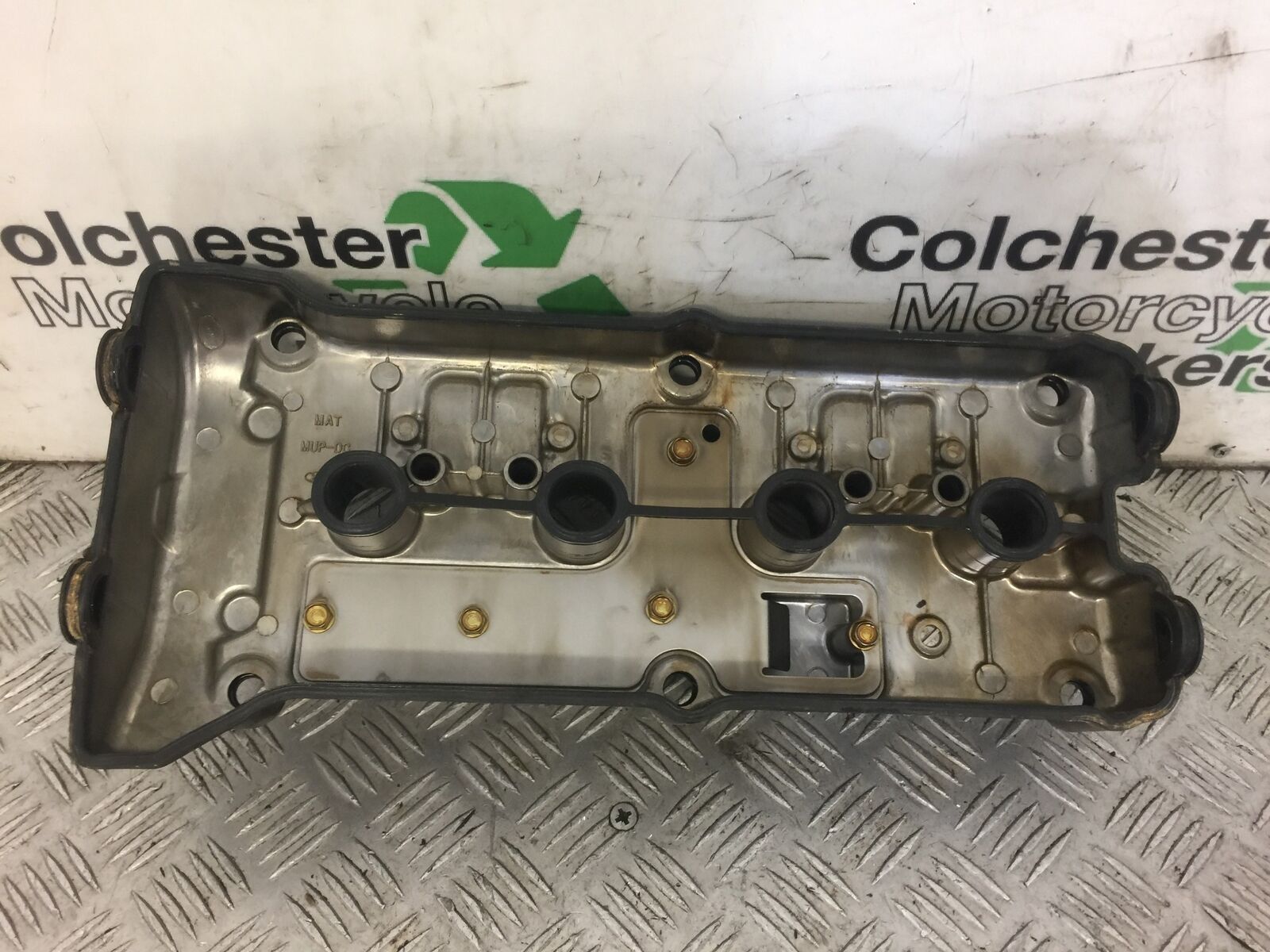 HONDA CBR1100 BLACKBIRD ROCKER COVER   YEAR 2002 (STOCK 461)
