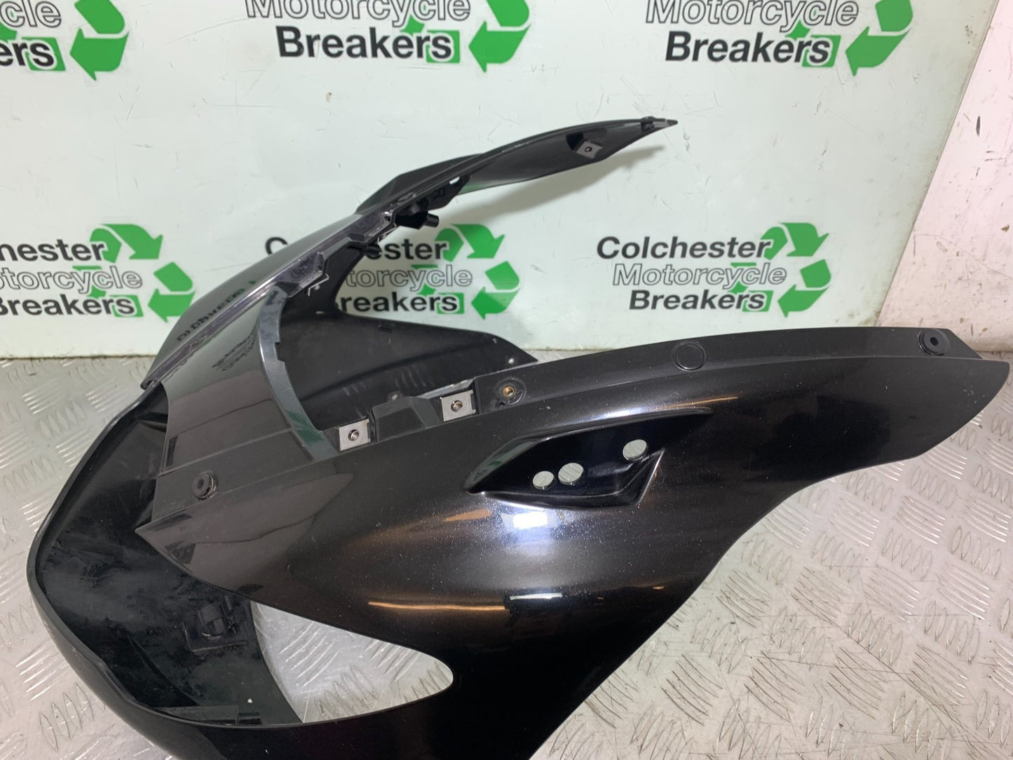 TRIUMPH 1050 SPRINT ST TOP FAIRING  2003-2011 (CMB1285)