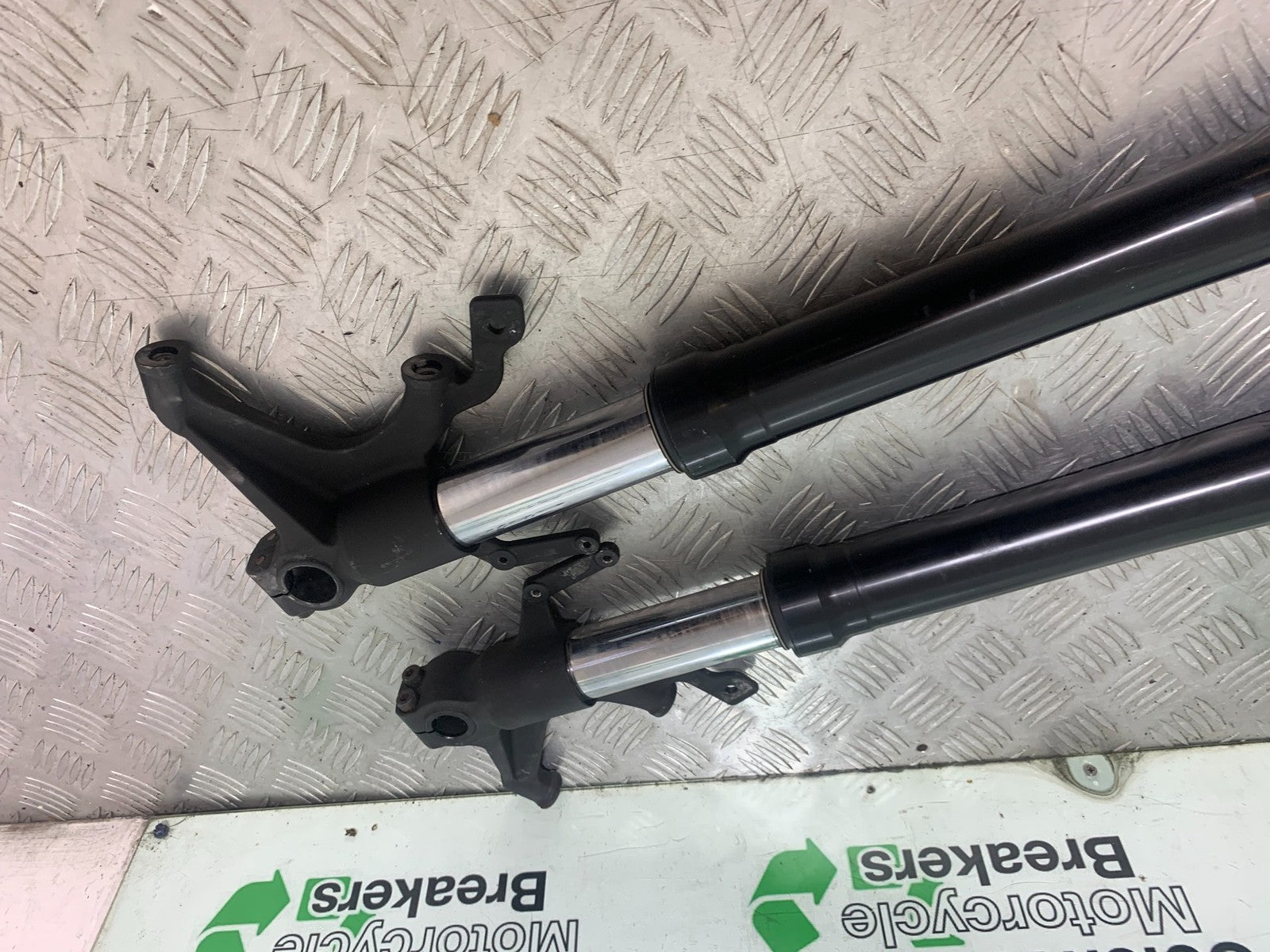 YAMAHA YZF R1 14 B BIG BANG FORKS  2009-14 (CMB1175)