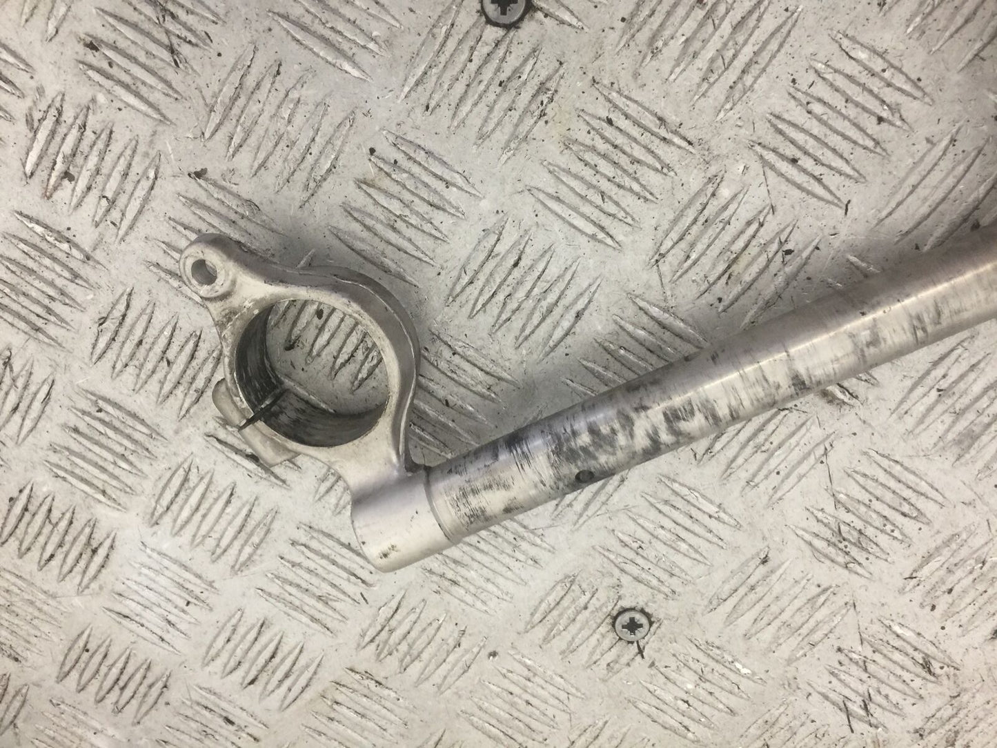 SUZUKI GSXR600 GSXR 600 K1 K2 LEFT HANDLEBAR  YEAR 2000 (STOCK 877)