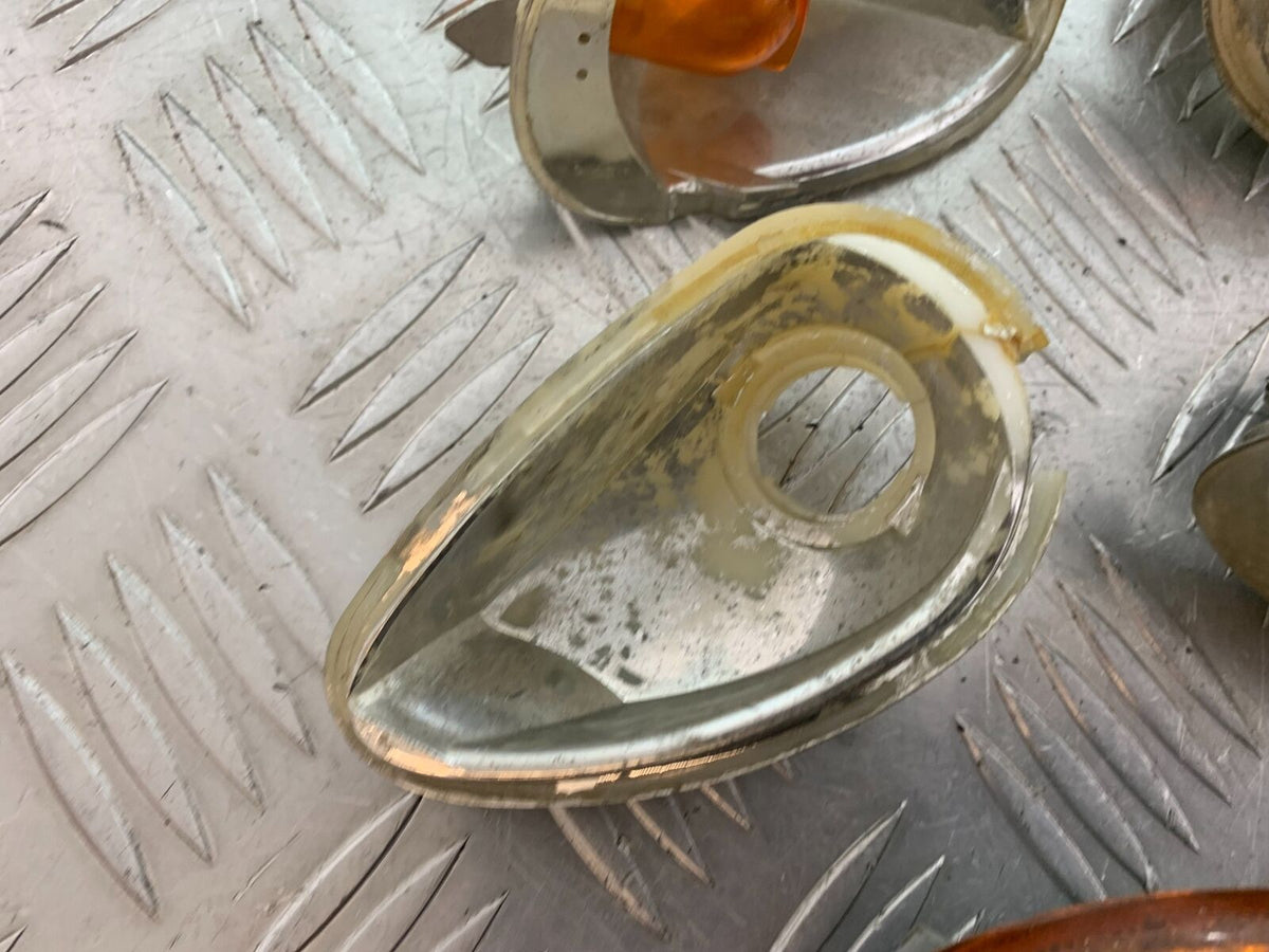 VESPA 125 ET4 INDICATORS  YEAR 1997-2000  (CMB1068)