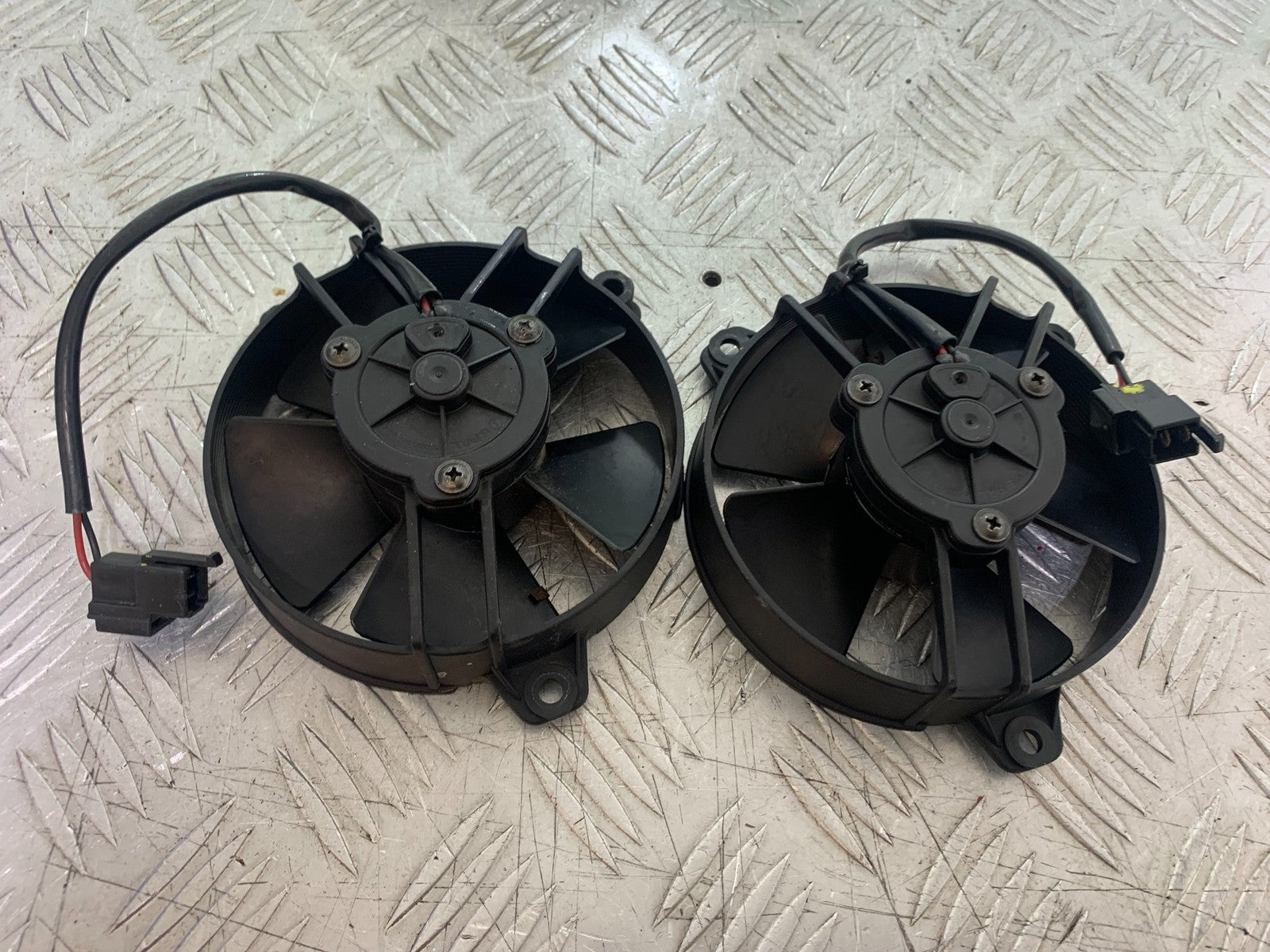APRILIA RSV4 FACTORY RADIATOR FAN  YEAR 2009-2012 (CMB1224)