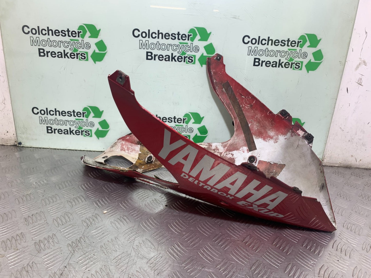 YAMAHA YZF1000 THUNDERACE BELLYPAN YEAR 1997-2000 (CMB1204)