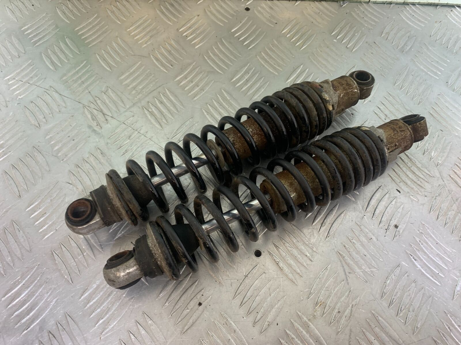 HONDA CX500 CX 500 REAR SHOCKS  YEAR 1980 (CMB1131)