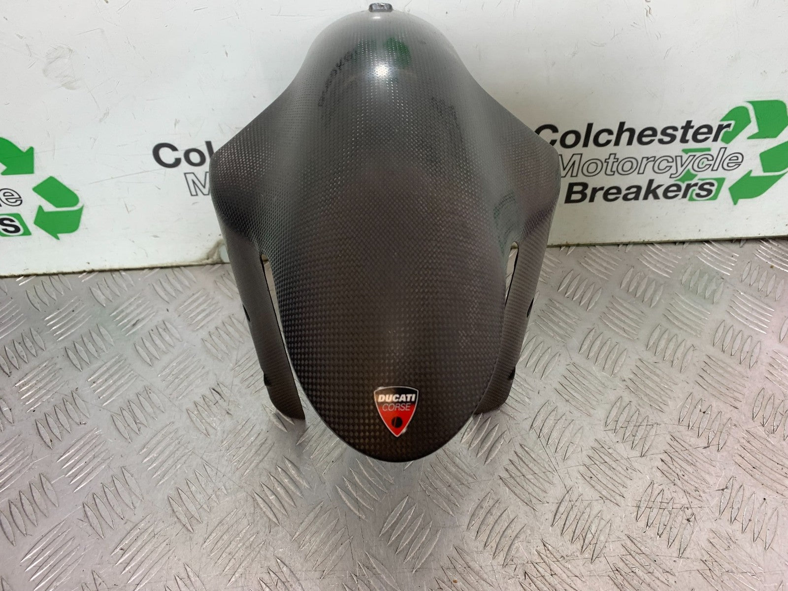 DUCATI 848 CARBON FRONT MUDGUARD   YEAR 2008-2010 (CMB1323)