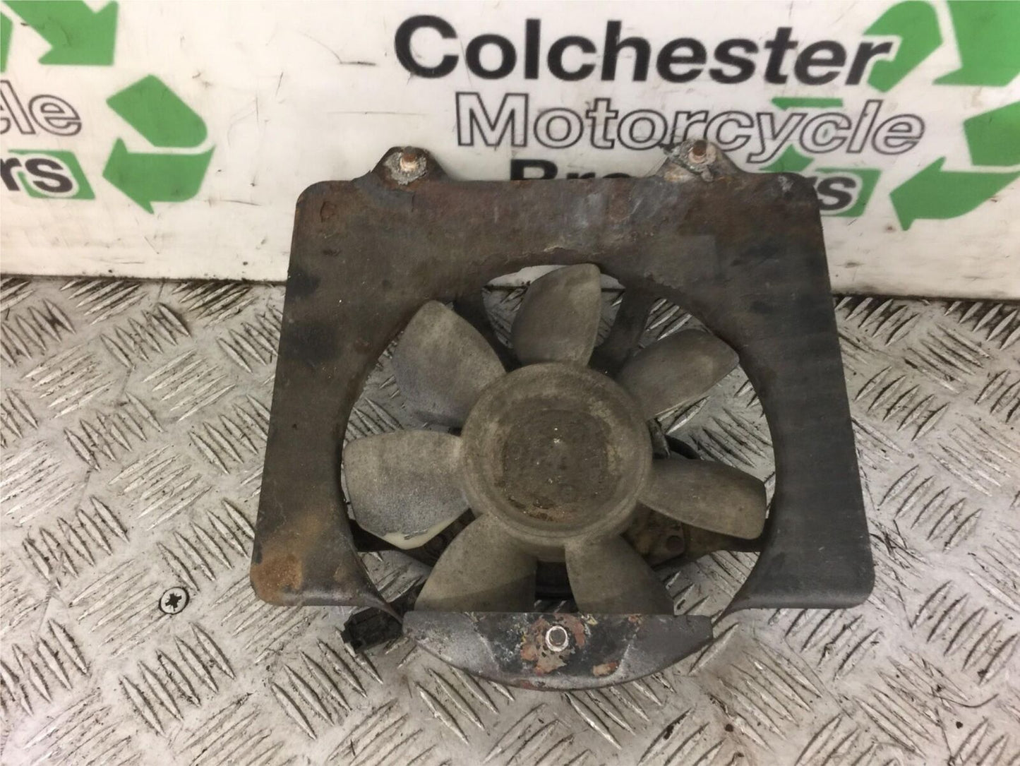 YAMAHA FZR1000 FZR 1000 GENESIS RADIATOR FAN  (STOCK 433)