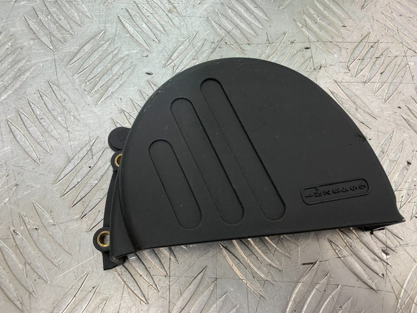 TRIUMPH 955i SPRINT ST SPROCKET COVER YEAR 1999-04 (CMB1230)