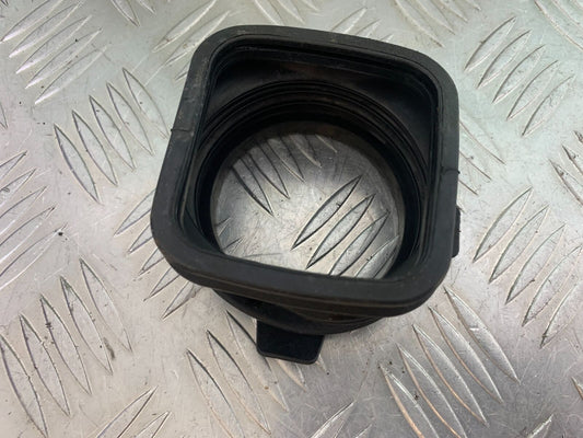 HONDA VT1100 C SHADOW SPIRIT SWINGARM RUBBER BOOT 2002-2003 (CMB1035)