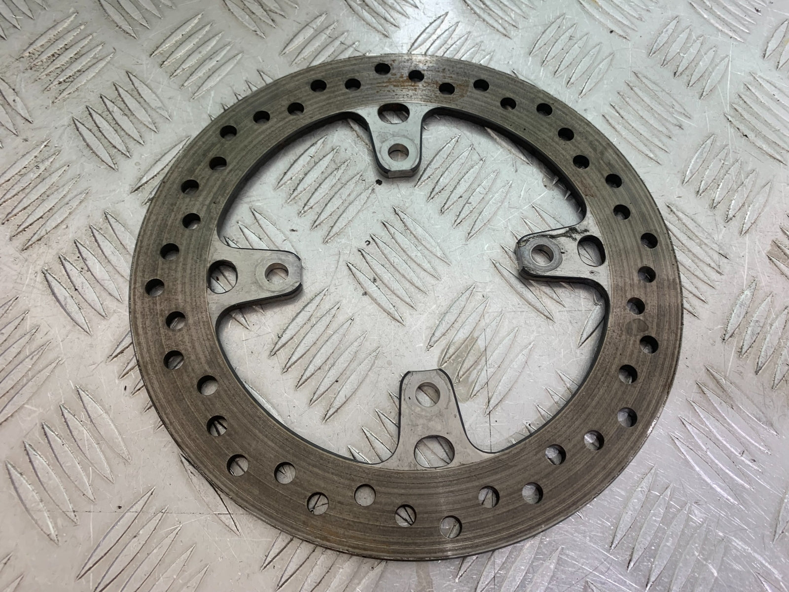 TRIUMPH TRIDENT 660 REAR BRAKE DISC  YEAR 2021-2024 (CMB1148)