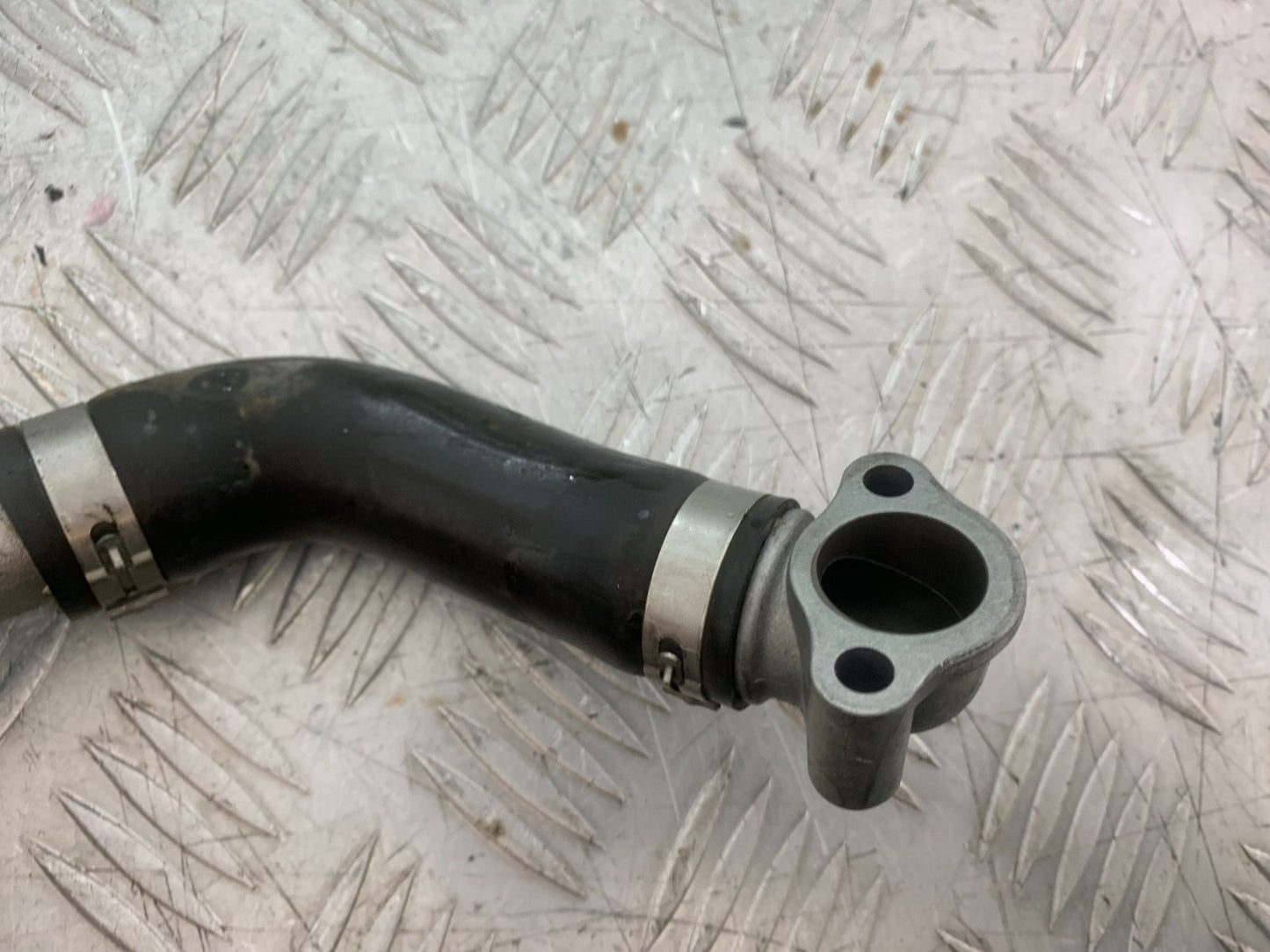 APRILIA TUONO 1000 V4 WATER PUMP  YEAR 2013-2014  (CMB1239)