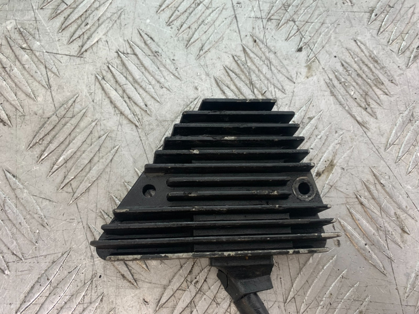 HONDA VT700 VT 700 SHADOW REGULATOR   YEAR 1984-85 (CMB1328)