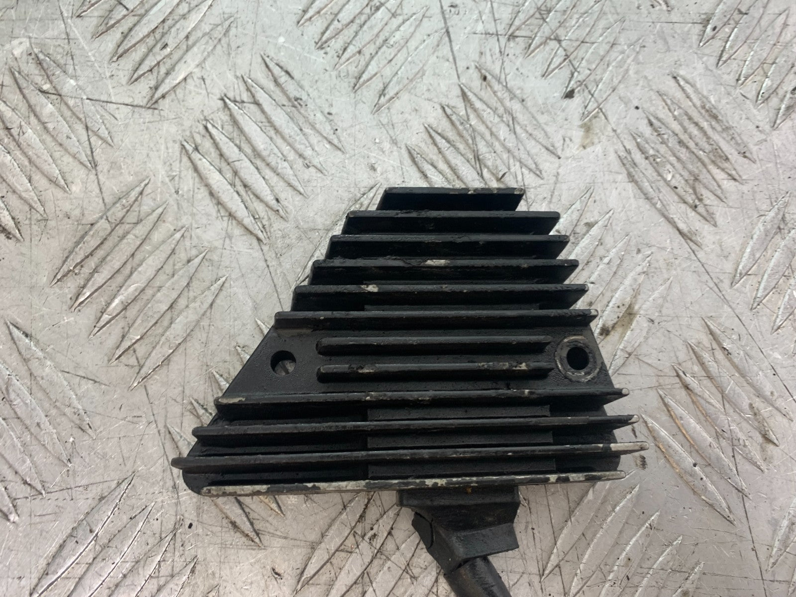 HONDA VT700 VT 700 SHADOW REGULATOR   YEAR 1984-85 (CMB1328)