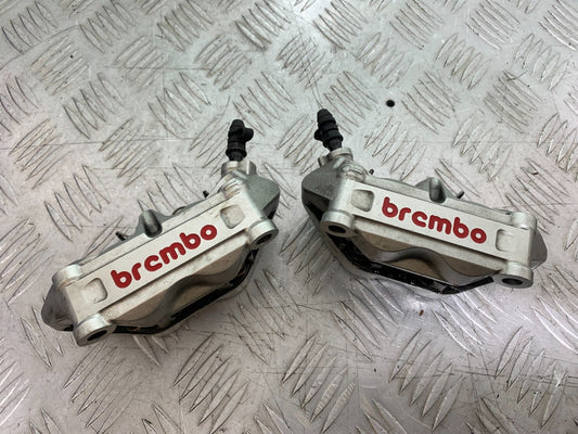TRIUMPH SPEED TRIPLE R 1050 FRONT BRAKE CALIPERS  2009 (CMB1183)