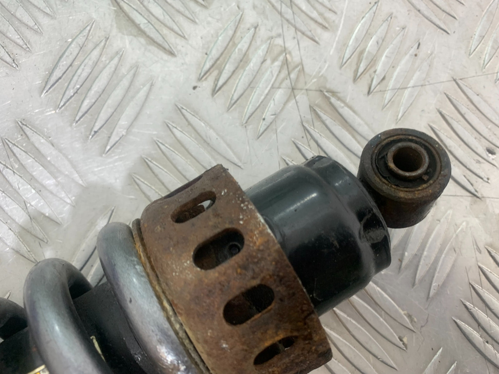 SUZUKI GSF650 GSF 650 REAR SHOCK   YEAR 2007-2009  (CMB1161)